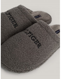 FLEECE LOGO EMBROIDERY... 2