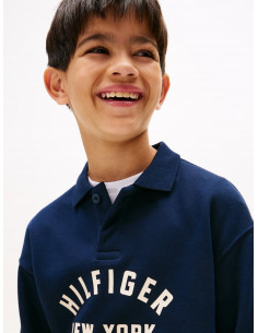 Curved Graphic Polo Collar... 2