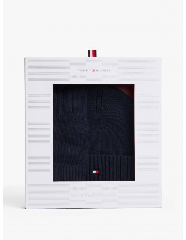 Hilfiger Flag Beanie And Gloves Gift Set