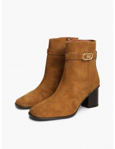 Suede Buckle Strap Block...