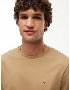Light Interlock Crew Neck... 2