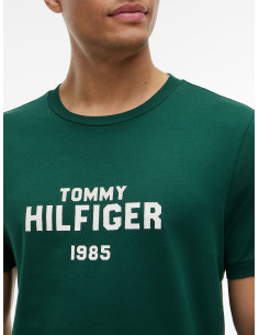 Contrast Logo Crew Neck... 2