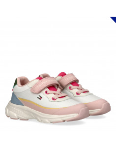 Low Cut Lace-Up/Velcro Sneaker