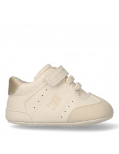 Low Cut Lace-Up-Velcro Sneaker 2