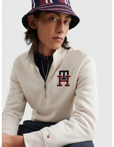 ESSENTIAL MONOGRAM HALF-ZIP CASUAL FIT 