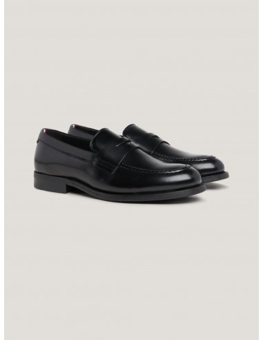 STITCHED PATENT LEATHER LOAFERS